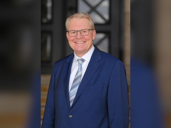 600×450 Nikolaus Jansen