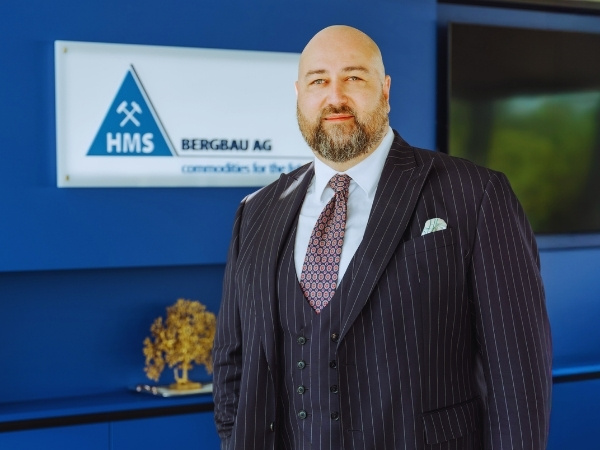 600×450 Dennis Schmidt