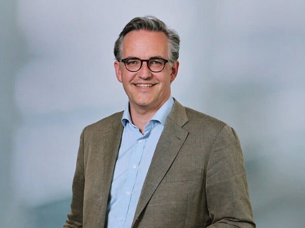 600×450 Jakob Flechtner